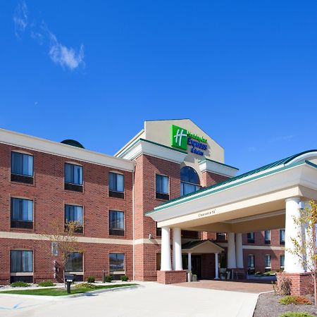 Holiday Inn Express Hotel & Suites Chesterfield - Selfridge Area By Ihg Екстер'єр фото