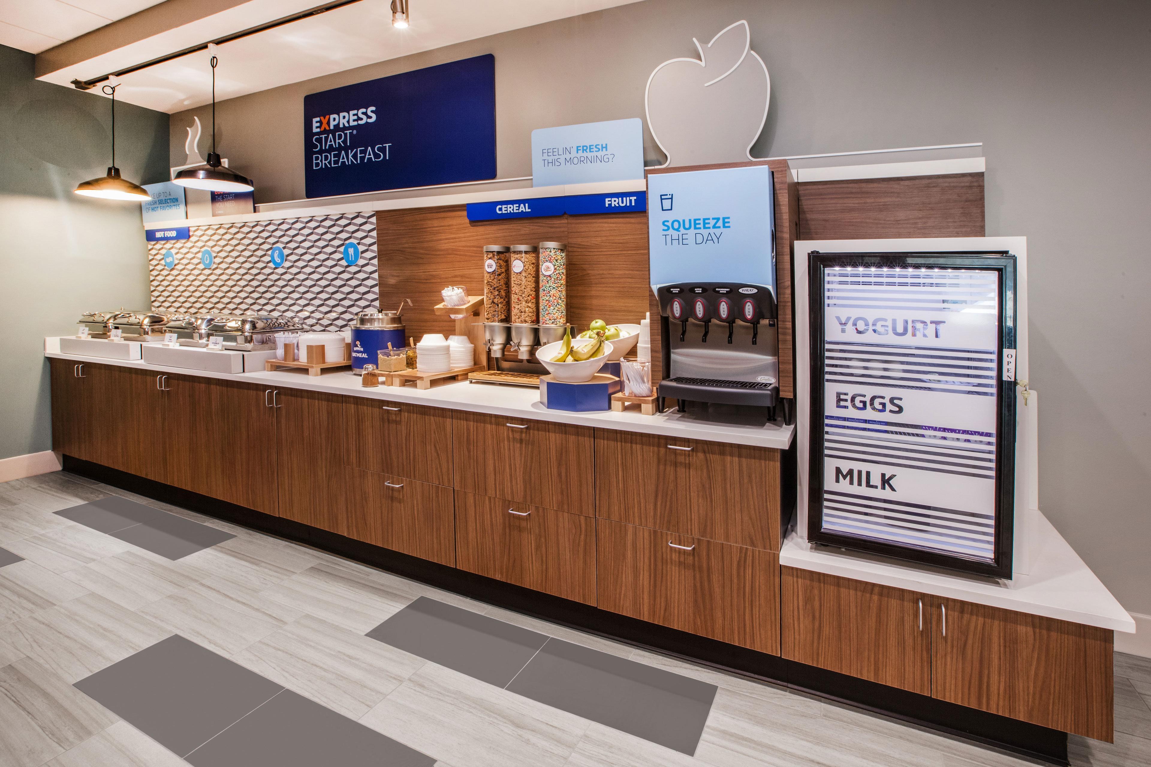 Holiday Inn Express Hotel & Suites Chesterfield - Selfridge Area By Ihg Екстер'єр фото