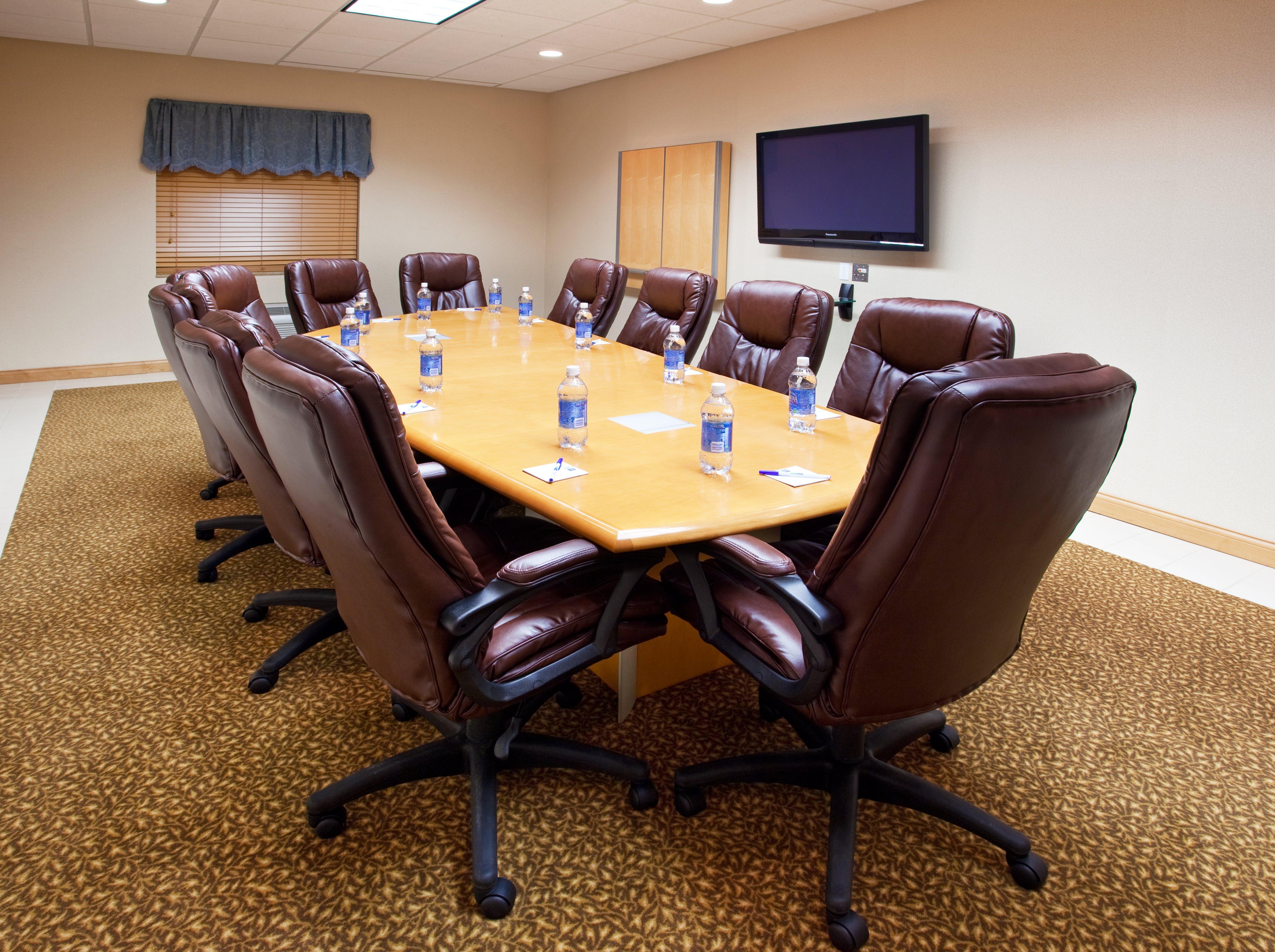 Holiday Inn Express Hotel & Suites Chesterfield - Selfridge Area By Ihg Екстер'єр фото