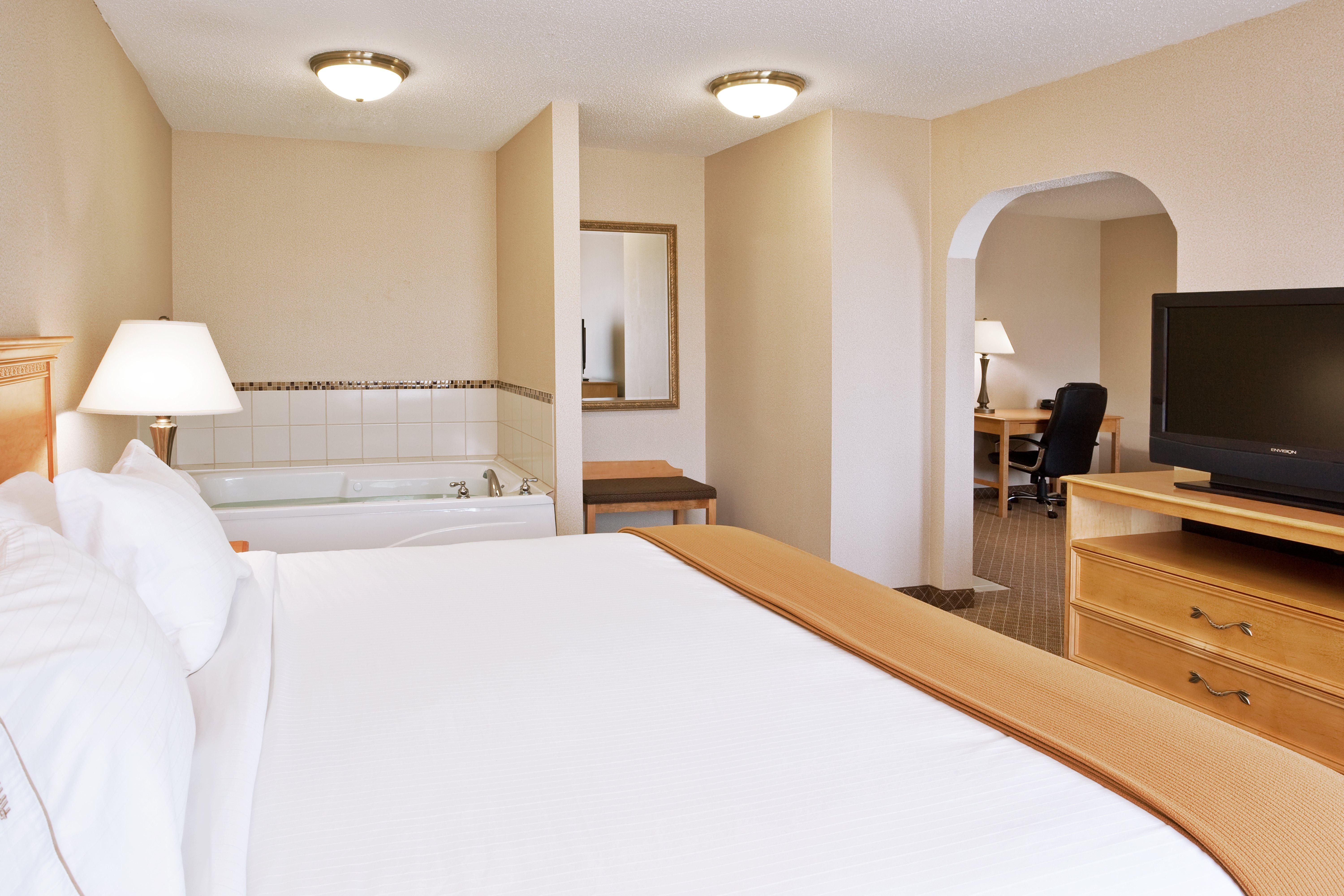 Holiday Inn Express Hotel & Suites Chesterfield - Selfridge Area By Ihg Екстер'єр фото