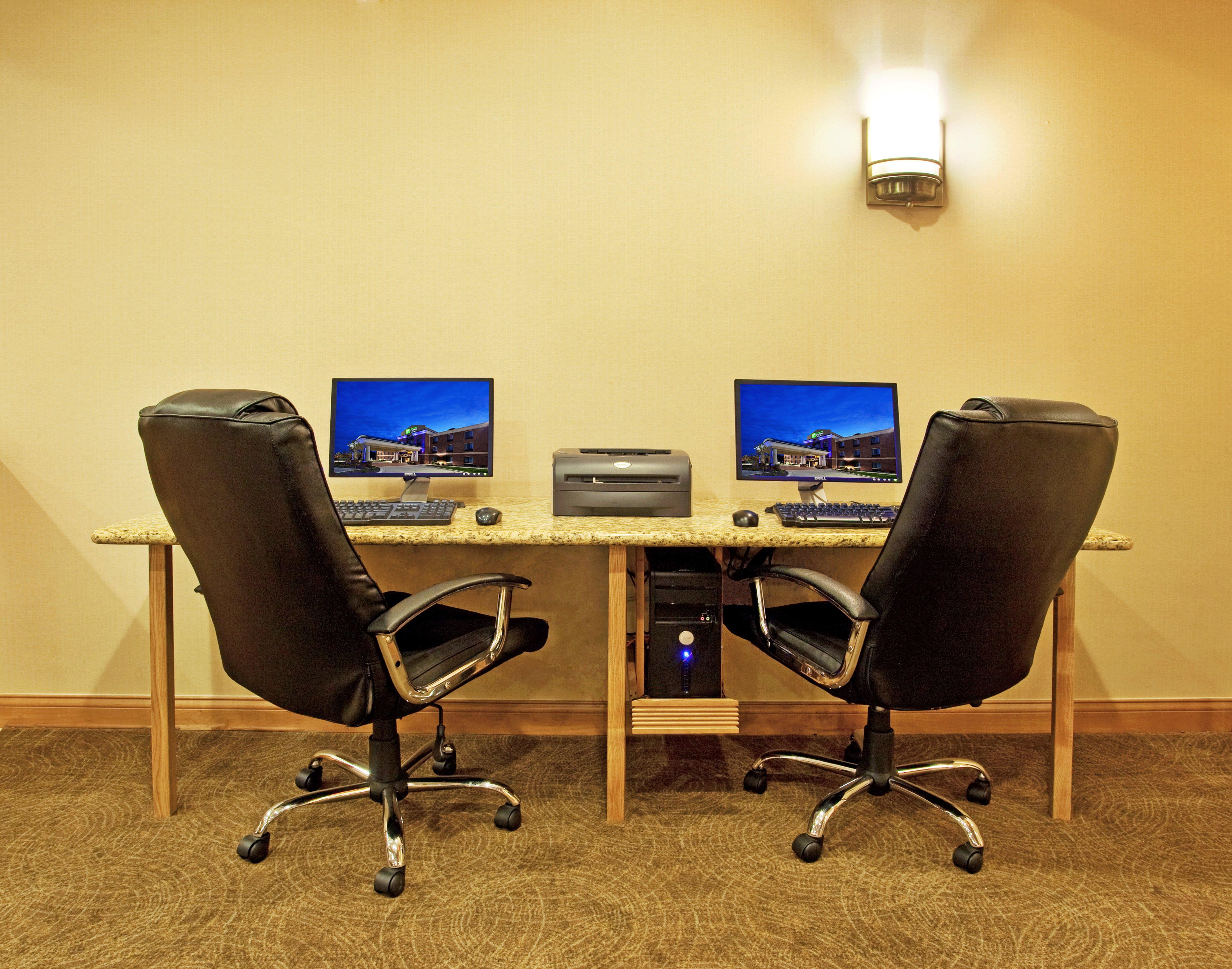 Holiday Inn Express Hotel & Suites Chesterfield - Selfridge Area By Ihg Екстер'єр фото