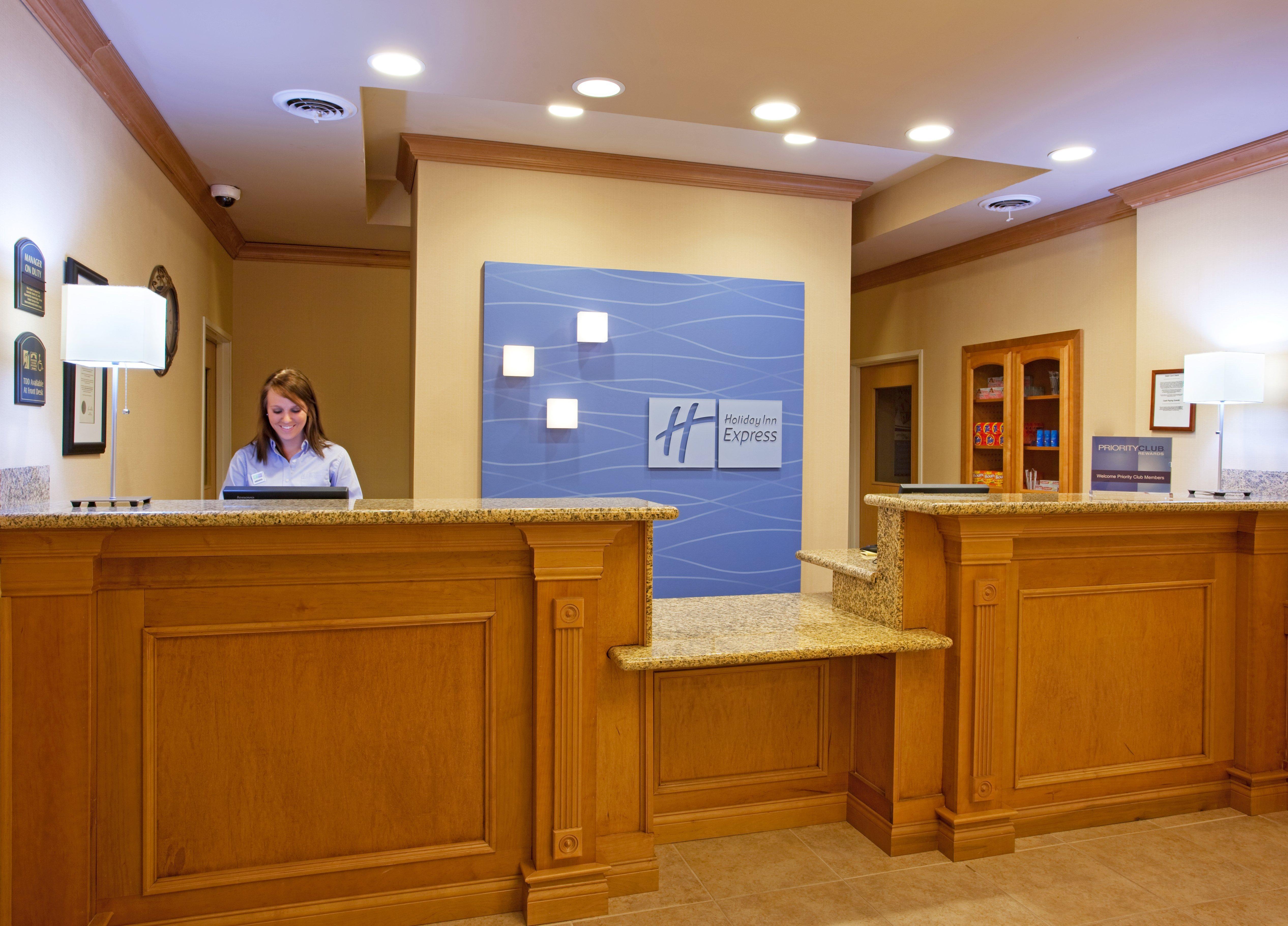 Holiday Inn Express Hotel & Suites Chesterfield - Selfridge Area By Ihg Екстер'єр фото