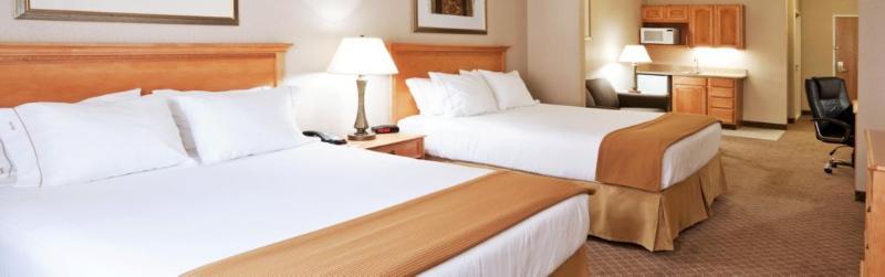 Holiday Inn Express Hotel & Suites Chesterfield - Selfridge Area By Ihg Екстер'єр фото