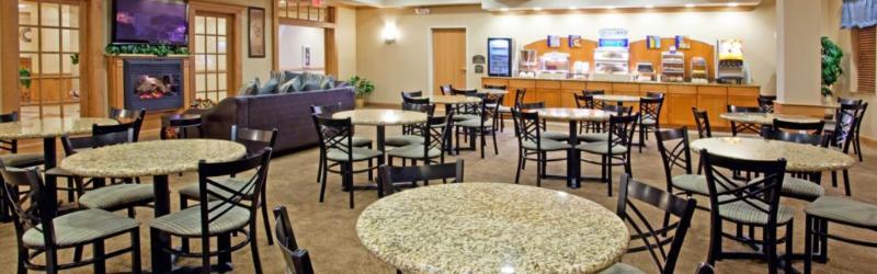 Holiday Inn Express Hotel & Suites Chesterfield - Selfridge Area By Ihg Екстер'єр фото